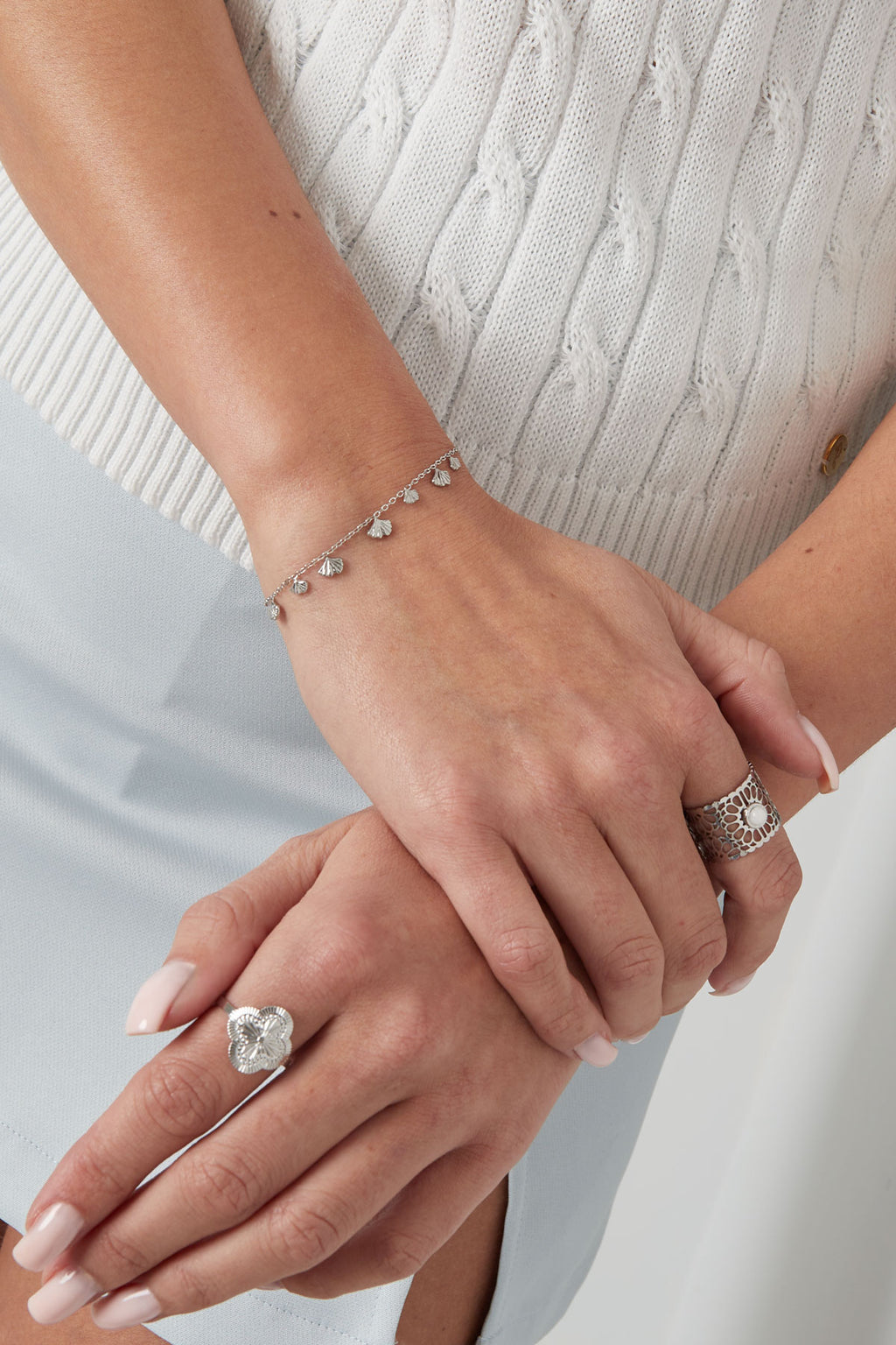 bracelet classique avec breloques coquillages