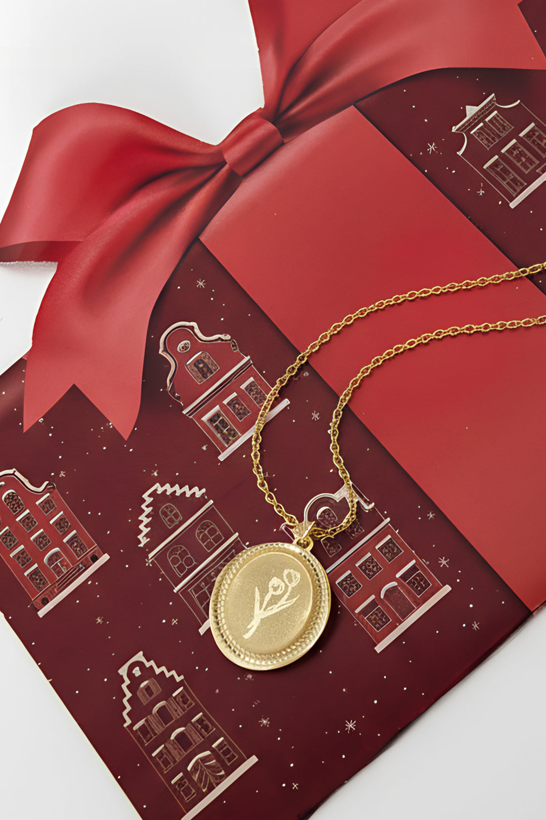 Collier en acier inoxydable avec fleur de tulipe