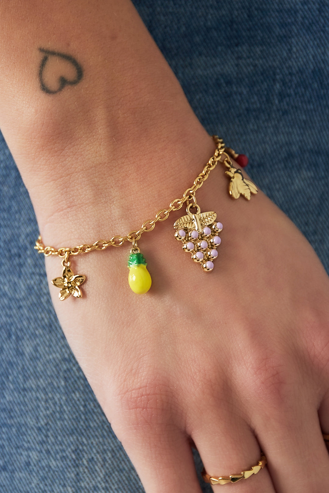 Bracelet à breloques fruitées
